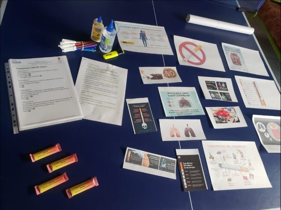 Afiches y materiales para el taller